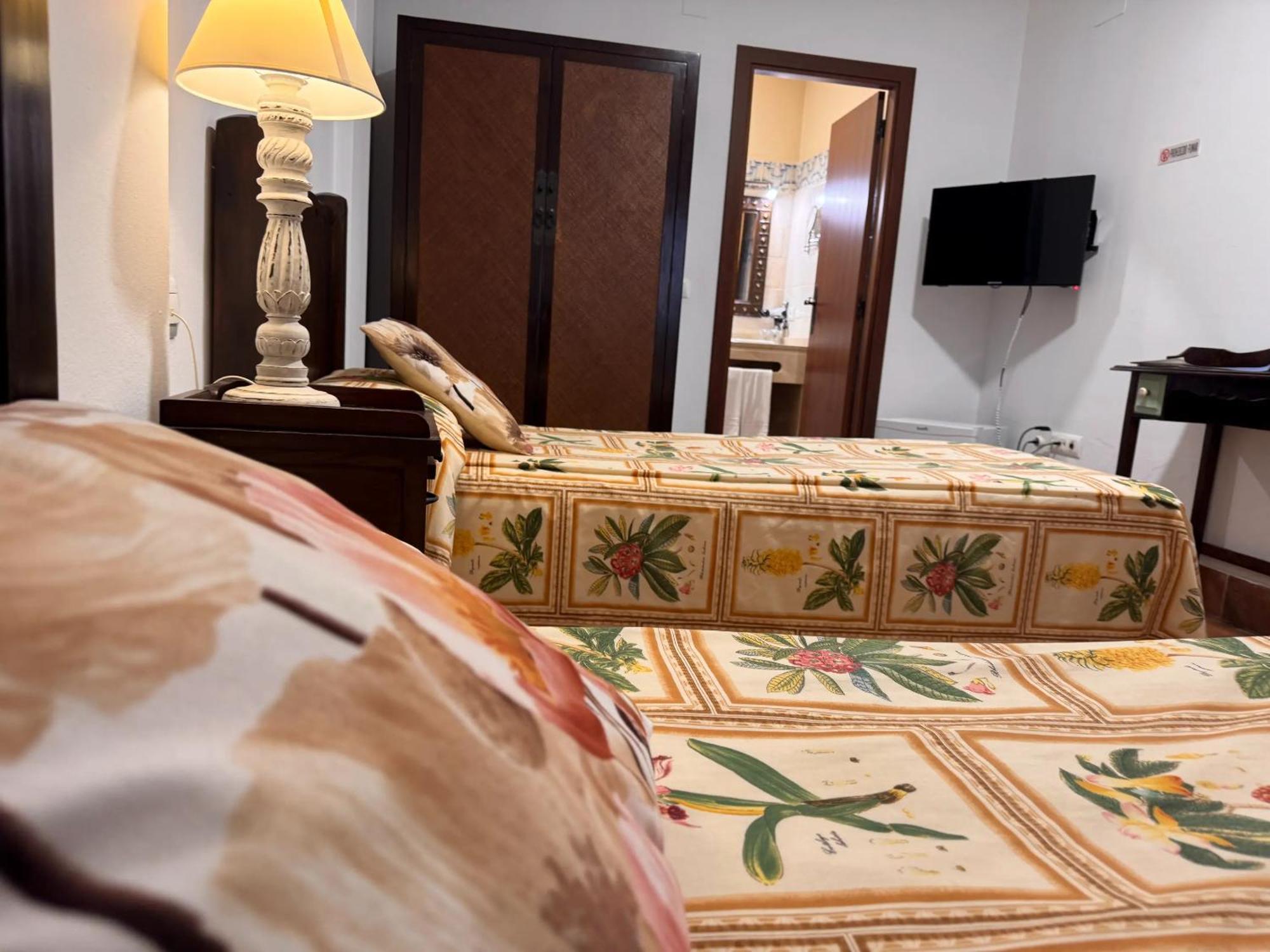 Hotel Valsequillo Lepe Bagian luar foto